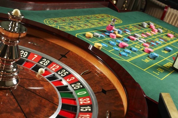 todak slot games interface with Aviator and Sweet Bonanza titles displayed